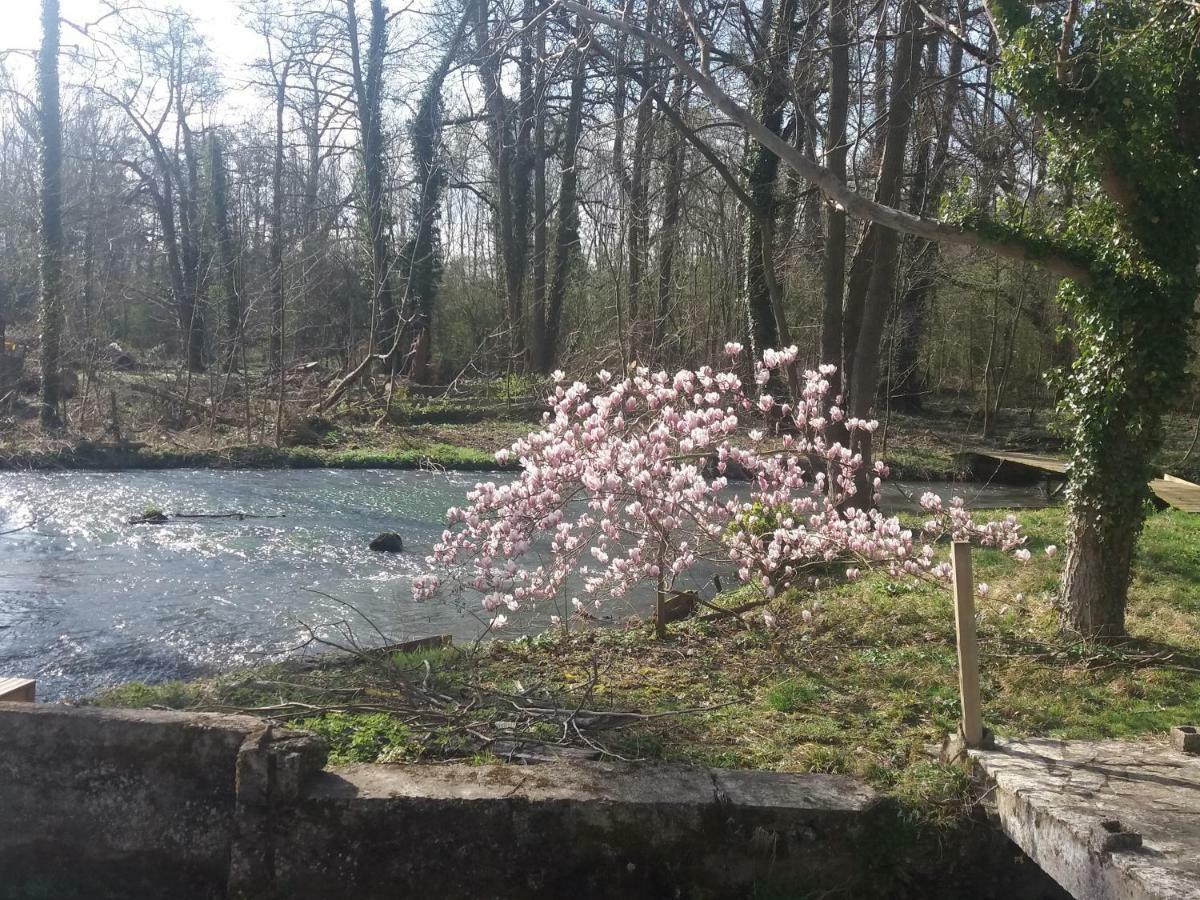 Au Moulin De Rotteleux Villa Senarpont Eksteriør bilde