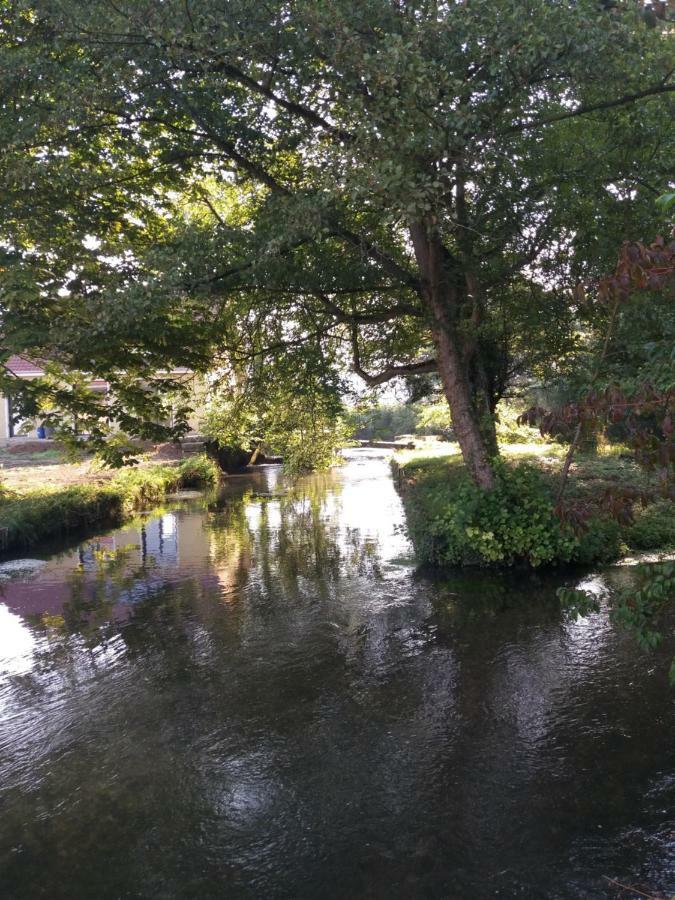Au Moulin De Rotteleux Villa Senarpont Eksteriør bilde